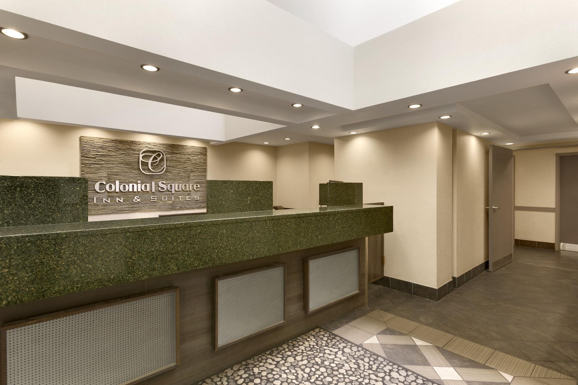 Colonial Square Inn & Suites Саскатун Экстерьер фото